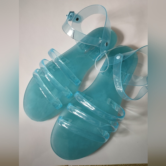 Treasure bond girls sandals size 3 and 4 - Picture 1 of 8